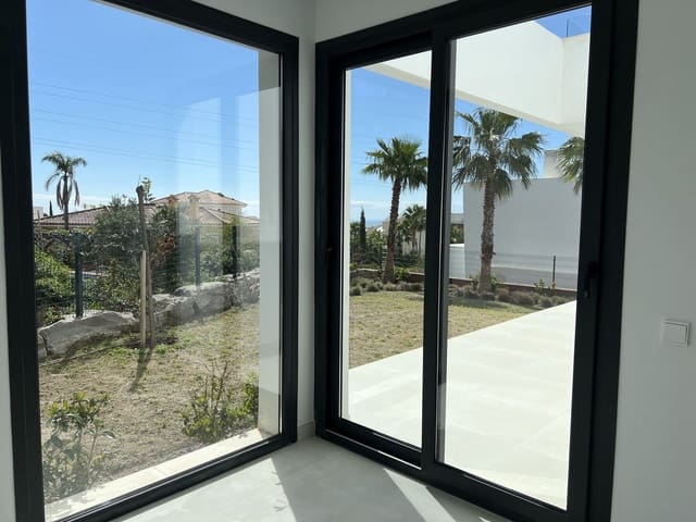 4 soverom Villa til salgs i El Higuerón, Fuengirola med svømmebasseng garasje - € 1 755 000 (Ref: 9355611)