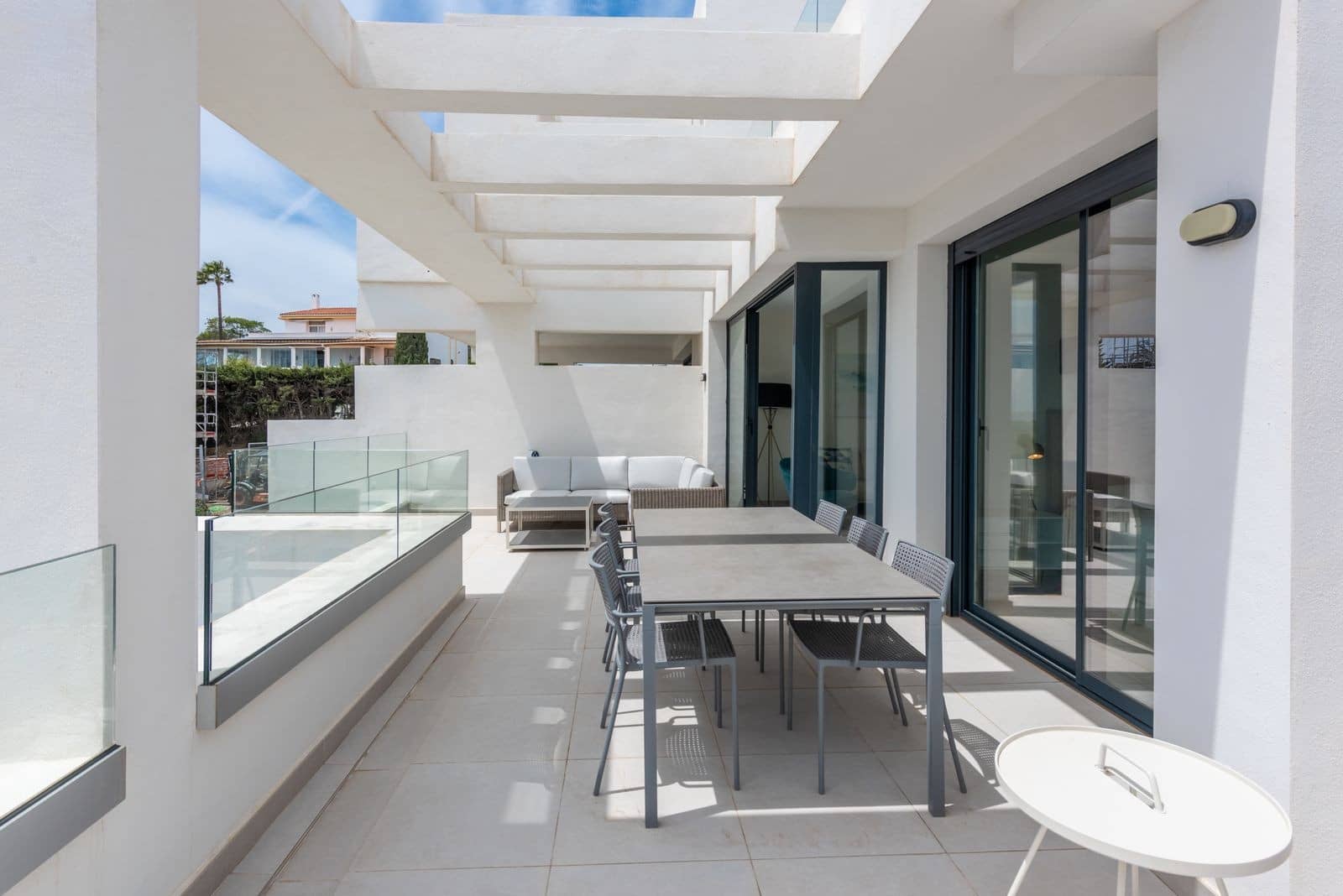 3 sovrum Takvåning till salu i Estepona med pool garage - 745 000 € (Ref: 9355612)