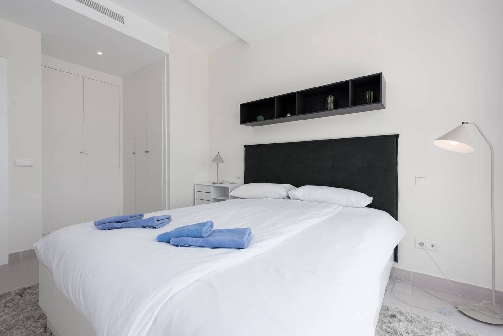 3 soverom Penthouse til salgs i Estepona med svømmebasseng garasje - € 699 999 (Ref: 9355612)