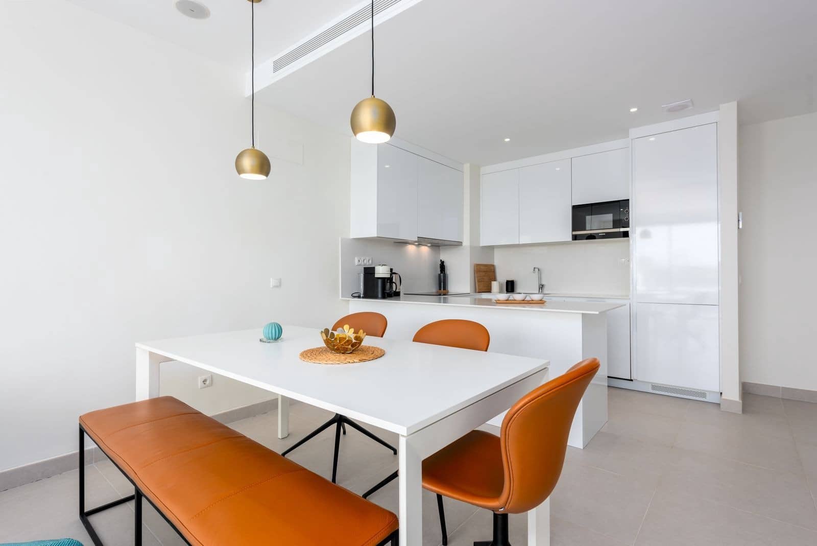 3 soverom Penthouse til salgs i Estepona med svømmebasseng garasje - € 699 999 (Ref: 9355612)