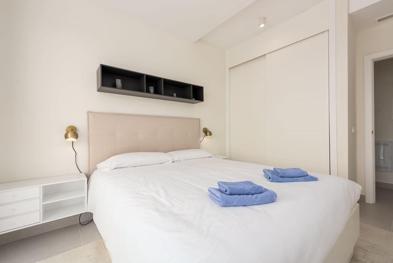 3 soverom Penthouse til salgs i Estepona med svømmebasseng garasje - € 699 999 (Ref: 9355612)