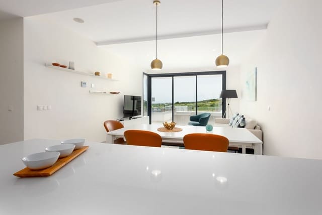 3 quarto Penthouse para venda em Estepona com piscina garagem - 699 999 € (Ref: 9355612)