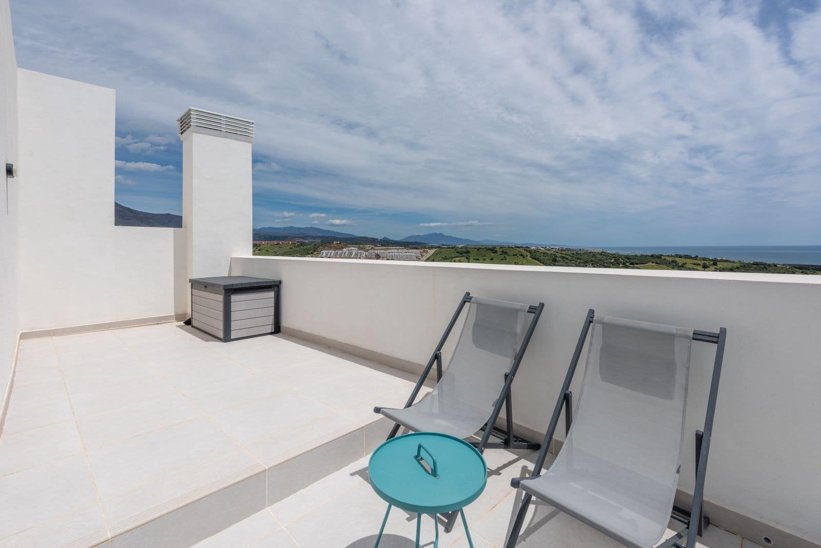 3 soverom Penthouse til salgs i Estepona med svømmebasseng garasje - € 699 999 (Ref: 9355612)