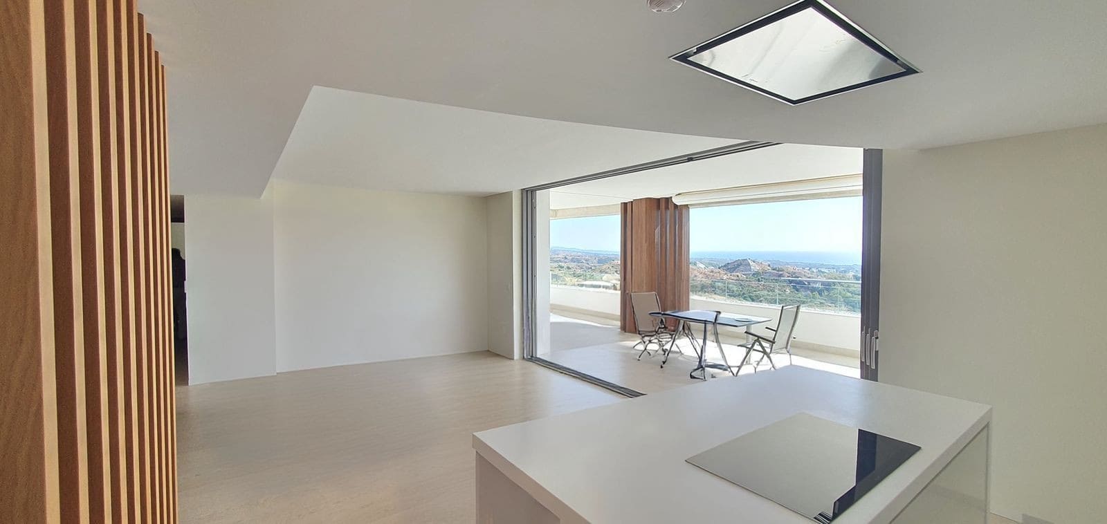 3 soveværelse Lejlighed til salg i Benahavis med swimmingpool garage - € 1.399.000 (Ref: 9355613)