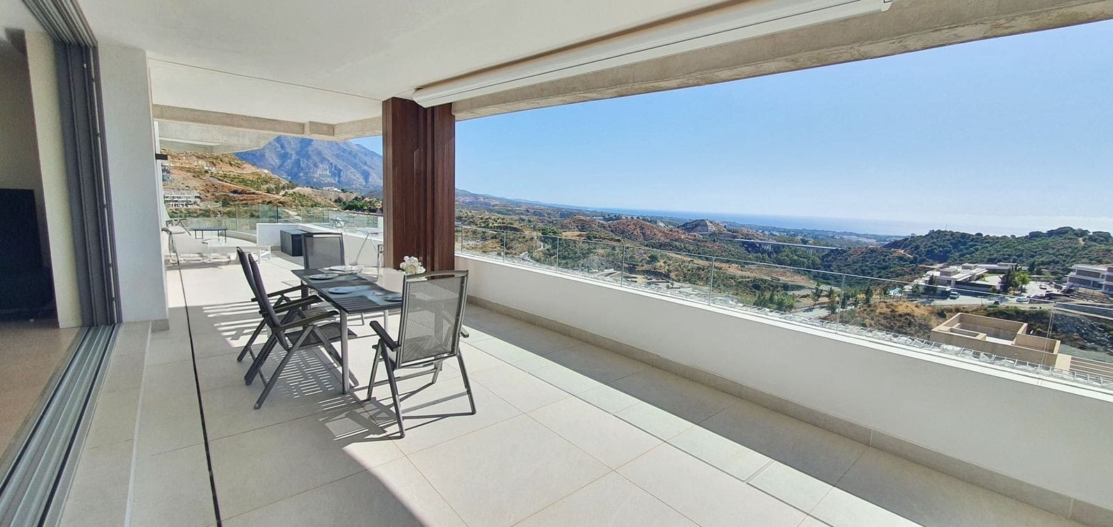 3 soveværelse Lejlighed til salg i Benahavis med swimmingpool garage - € 1.399.000 (Ref: 9355613)