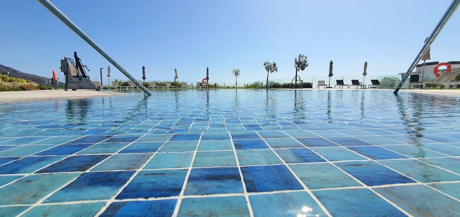 3 soveværelse Lejlighed til salg i Benahavis med swimmingpool garage - € 1.399.000 (Ref: 9355613)