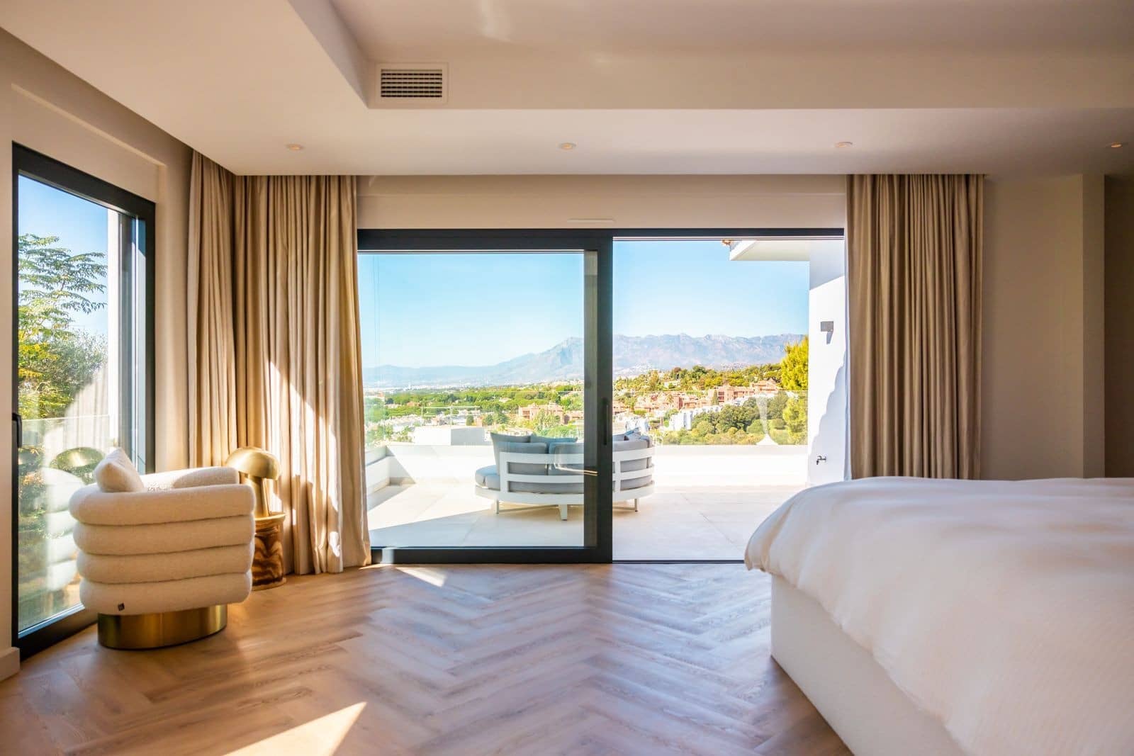 6 sovrum Villa till salu i Marbella med pool garage - 3 500 000 € (Ref: 9355618)