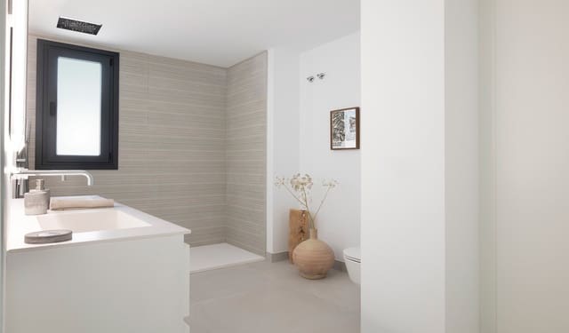 3 quarto Penthouse para venda em Marbella com piscina garagem - 1 020 000 € (Ref: 9367171)