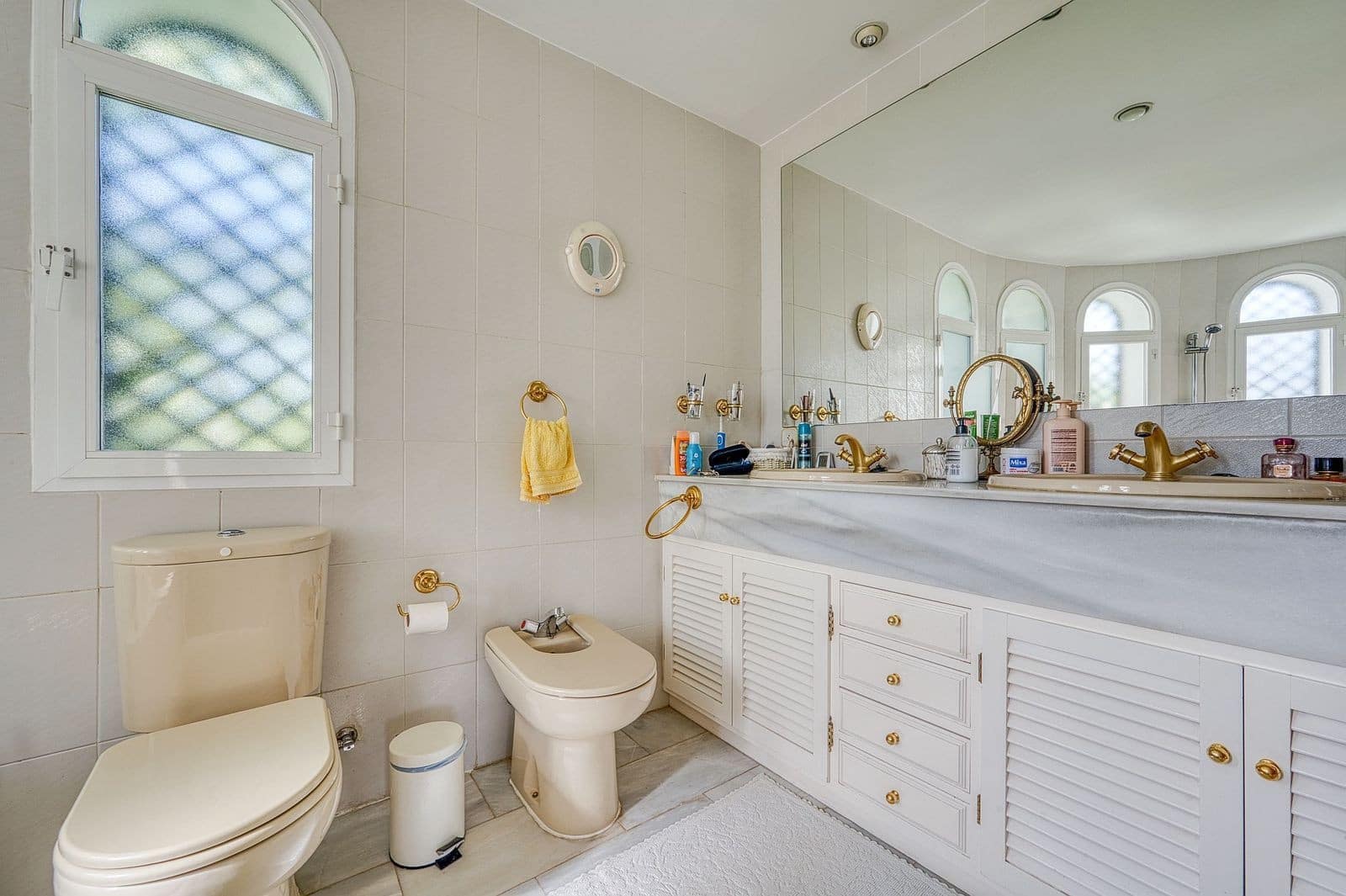 4 bedroom Villa for sale in Nueva Andalucia with pool garage - € 2,295,000 (Ref: 9367174)