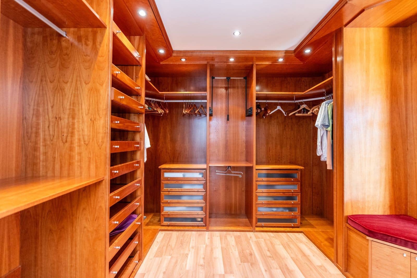 7 bedroom Villa for sale in Marbella with pool garage - € 6,500,000 (Ref: 9367175)