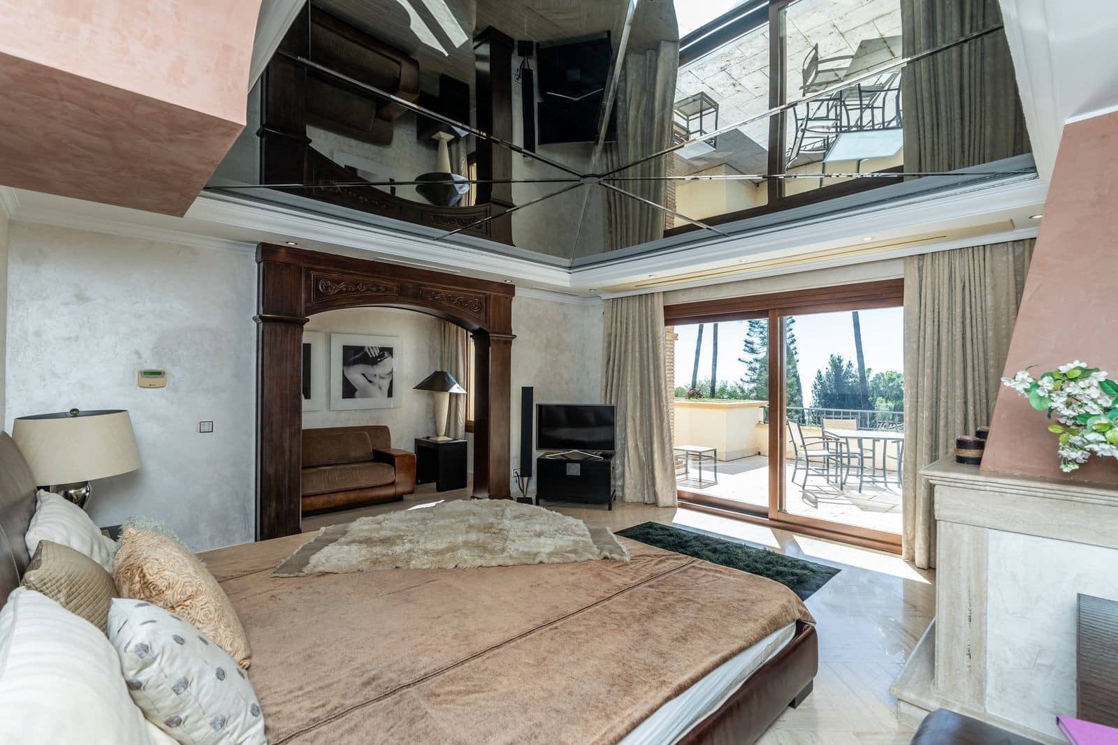 7 bedroom Villa for sale in Marbella with pool garage - € 6,500,000 (Ref: 9367175)