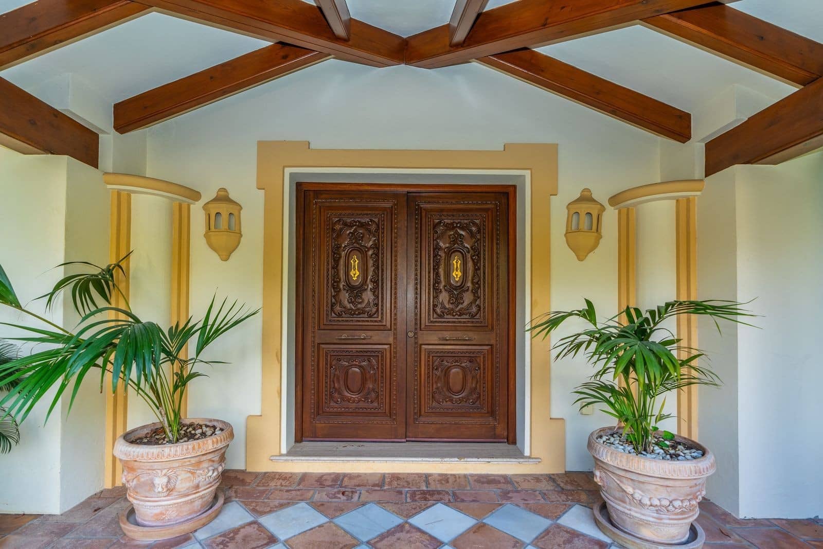 7 bedroom Villa for sale in Marbella with pool garage - € 5,850,000 (Ref: 9367175)