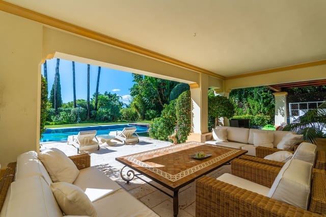 Chalet de 7 habitaciones en Marbella en venta con piscina garaje - 5.850.000 € (Ref: 9367175)