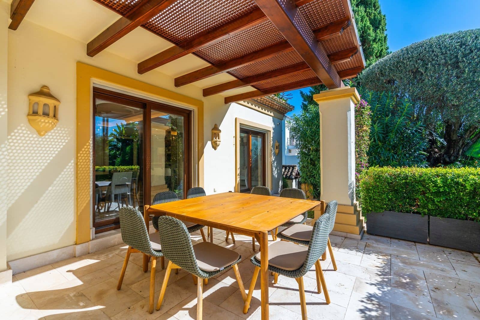 7 bedroom Villa for sale in Marbella with pool garage - € 5,850,000 (Ref: 9367175)