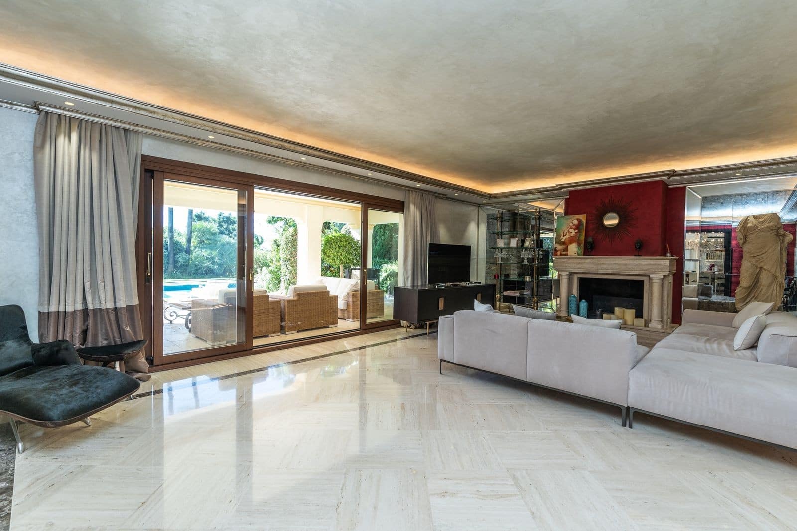7 bedroom Villa for sale in Marbella with pool garage - € 5,850,000 (Ref: 9367175)