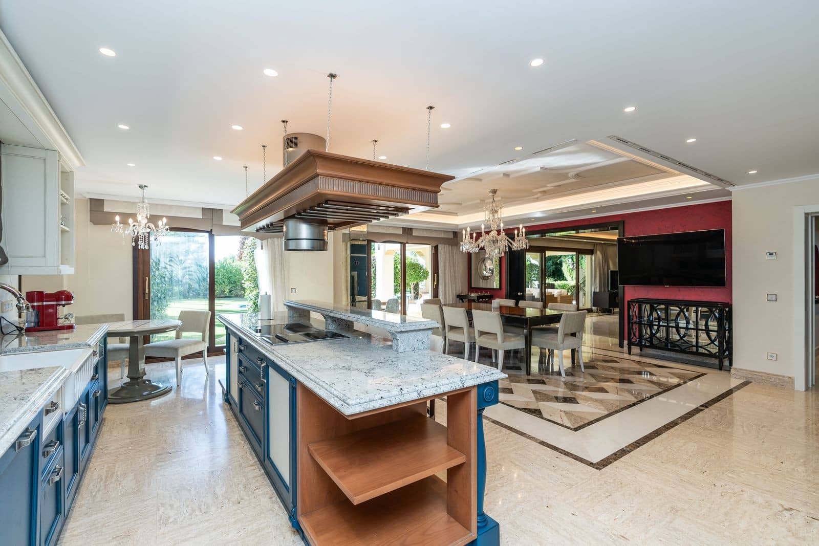 7 bedroom Villa for sale in Marbella with pool garage - € 5,850,000 (Ref: 9367175)