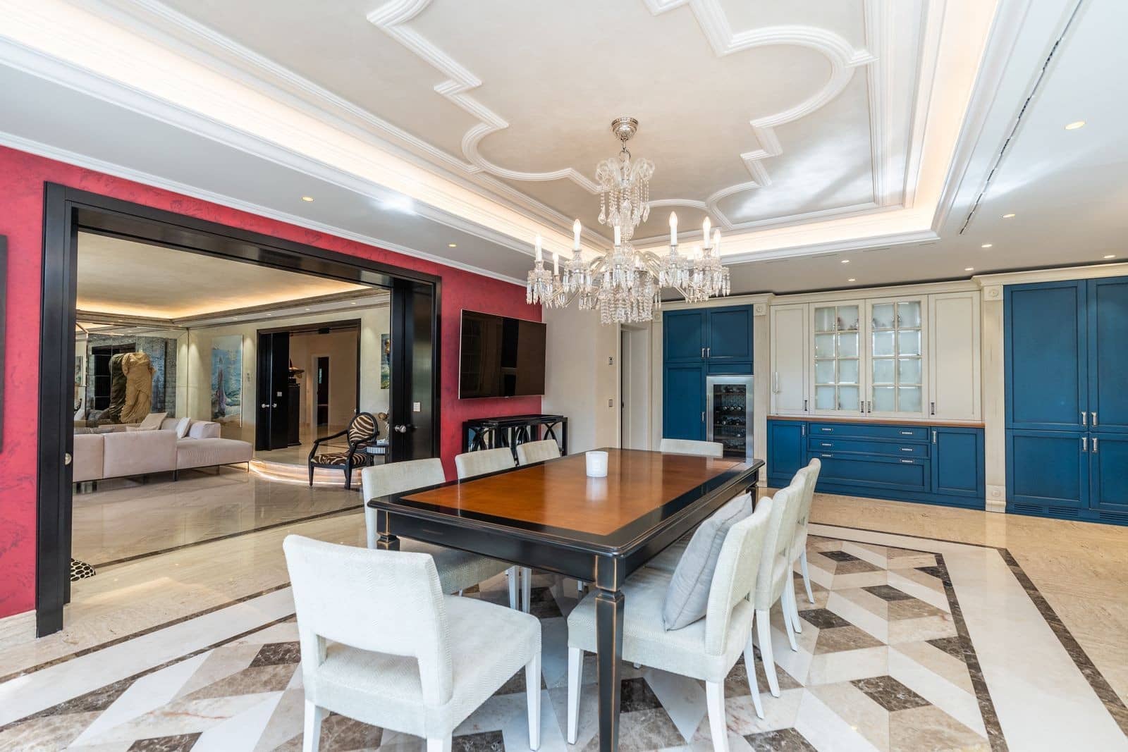 7 bedroom Villa for sale in Marbella with pool garage - € 5,850,000 (Ref: 9367175)