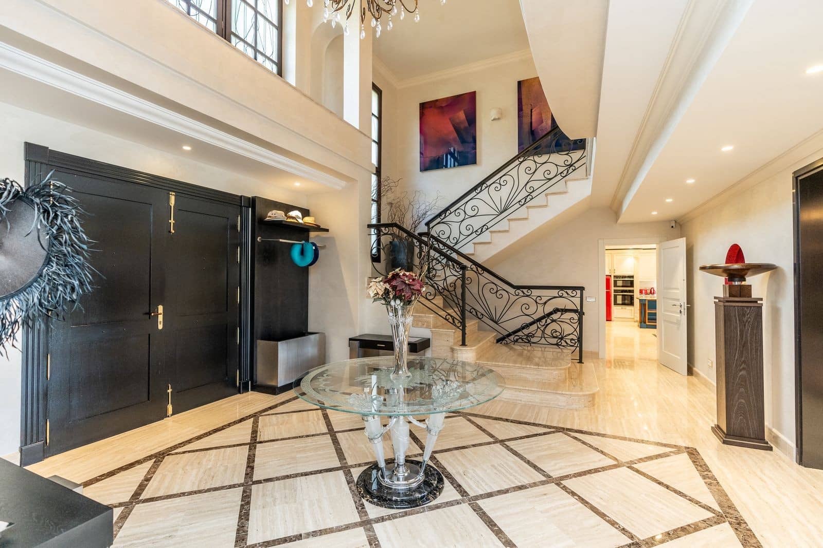 7 bedroom Villa for sale in Marbella with pool garage - € 5,850,000 (Ref: 9367175)