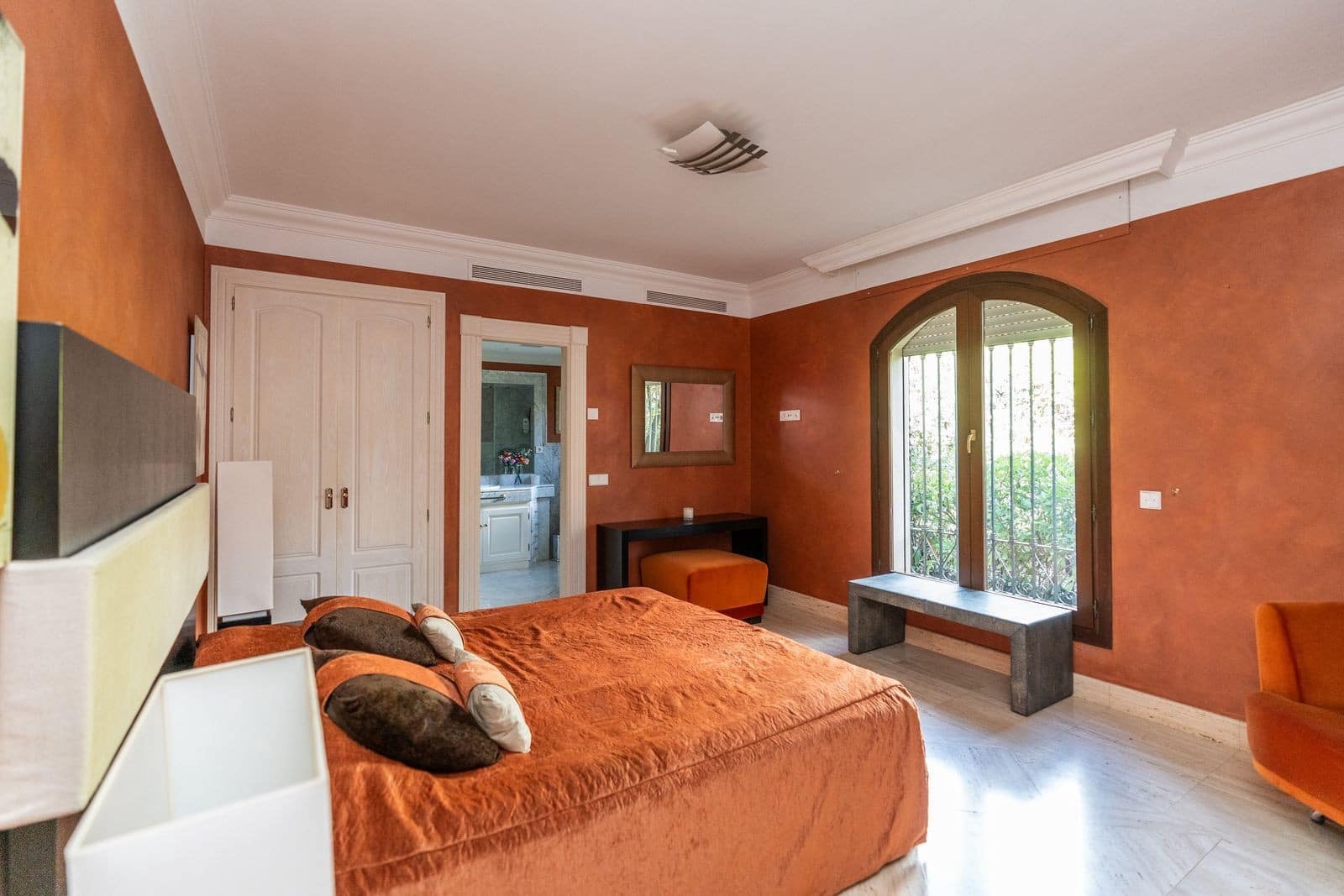 7 bedroom Villa for sale in Marbella with pool garage - € 5,850,000 (Ref: 9367175)