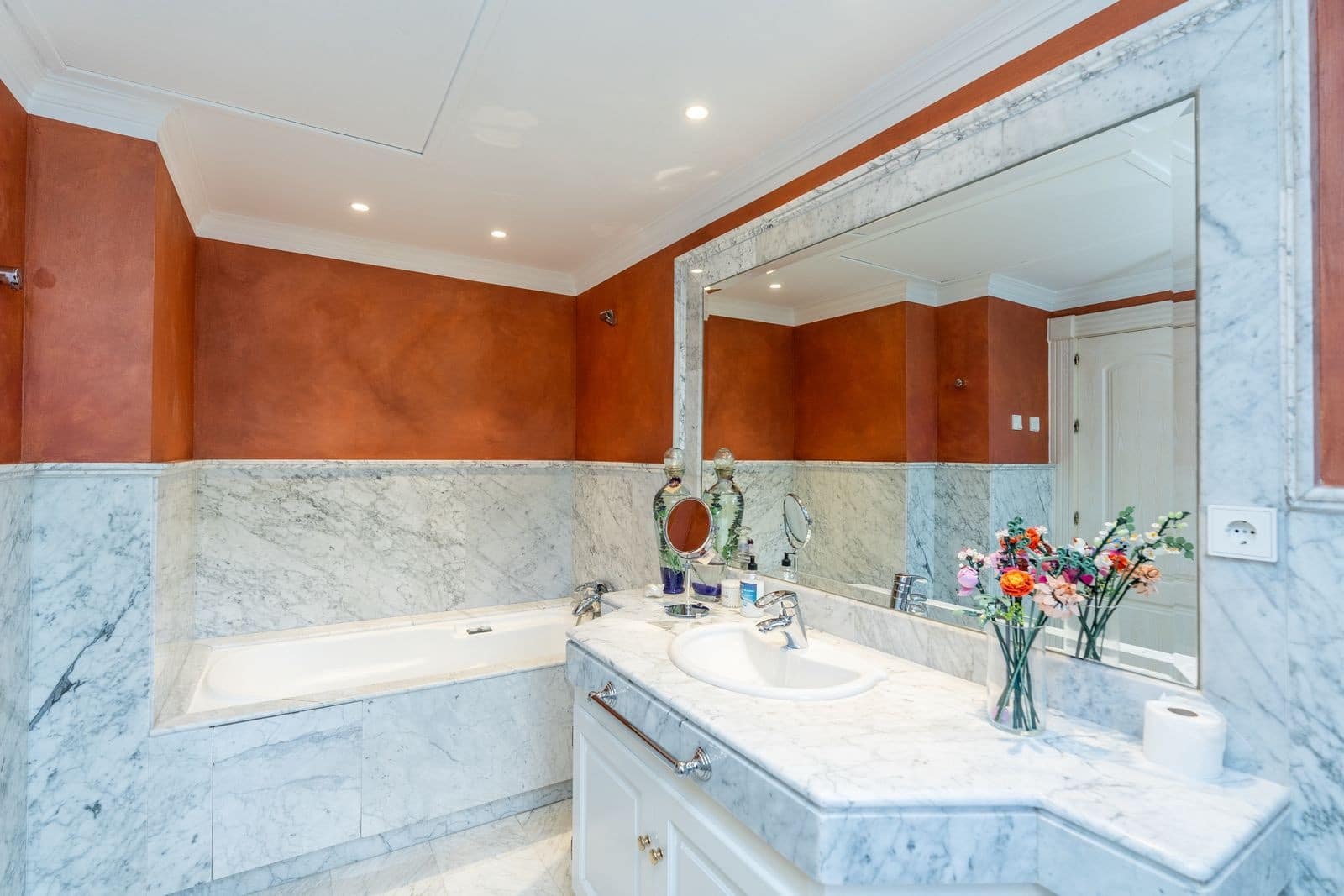 7 bedroom Villa for sale in Marbella with pool garage - € 5,850,000 (Ref: 9367175)