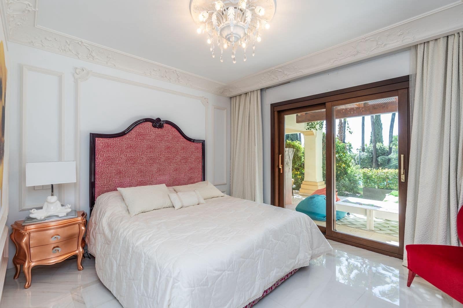 7 bedroom Villa for sale in Marbella with pool garage - € 5,850,000 (Ref: 9367175)