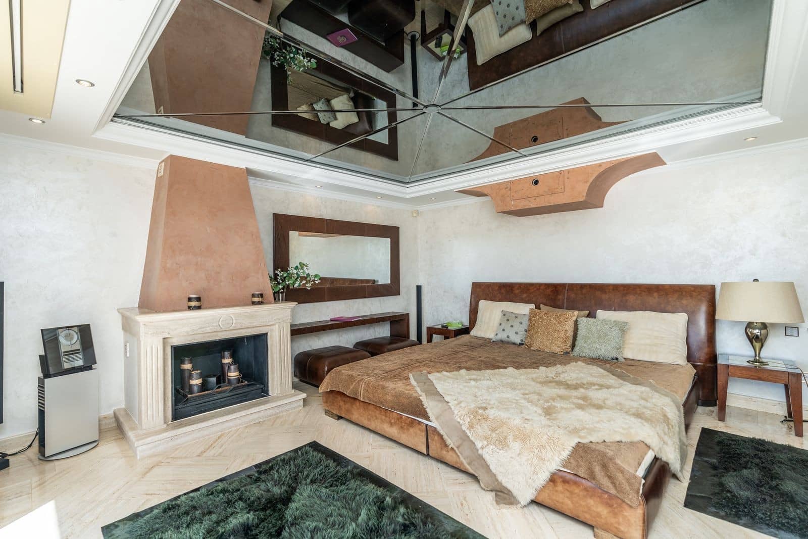 7 bedroom Villa for sale in Marbella with pool garage - € 5,850,000 (Ref: 9367175)