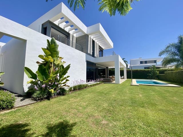 5 soveværelse Villa til salg i Cancelada, Estepona med swimmingpool garage - € 2.350.000 (Ref: 9367176)