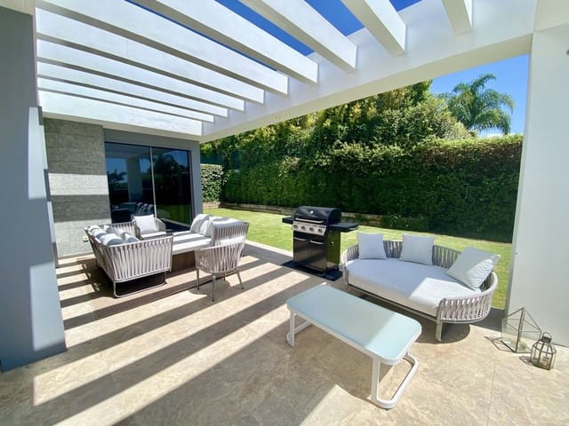 5 soveværelse Villa til salg i Cancelada, Estepona med swimmingpool garage - € 2.350.000 (Ref: 9367176)