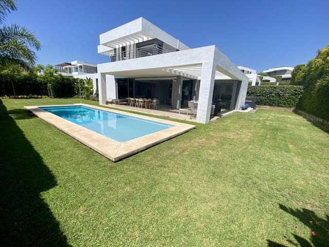 5 soveværelse Villa til salg i Cancelada, Estepona med swimmingpool garage - € 2.350.000 (Ref: 9367176)