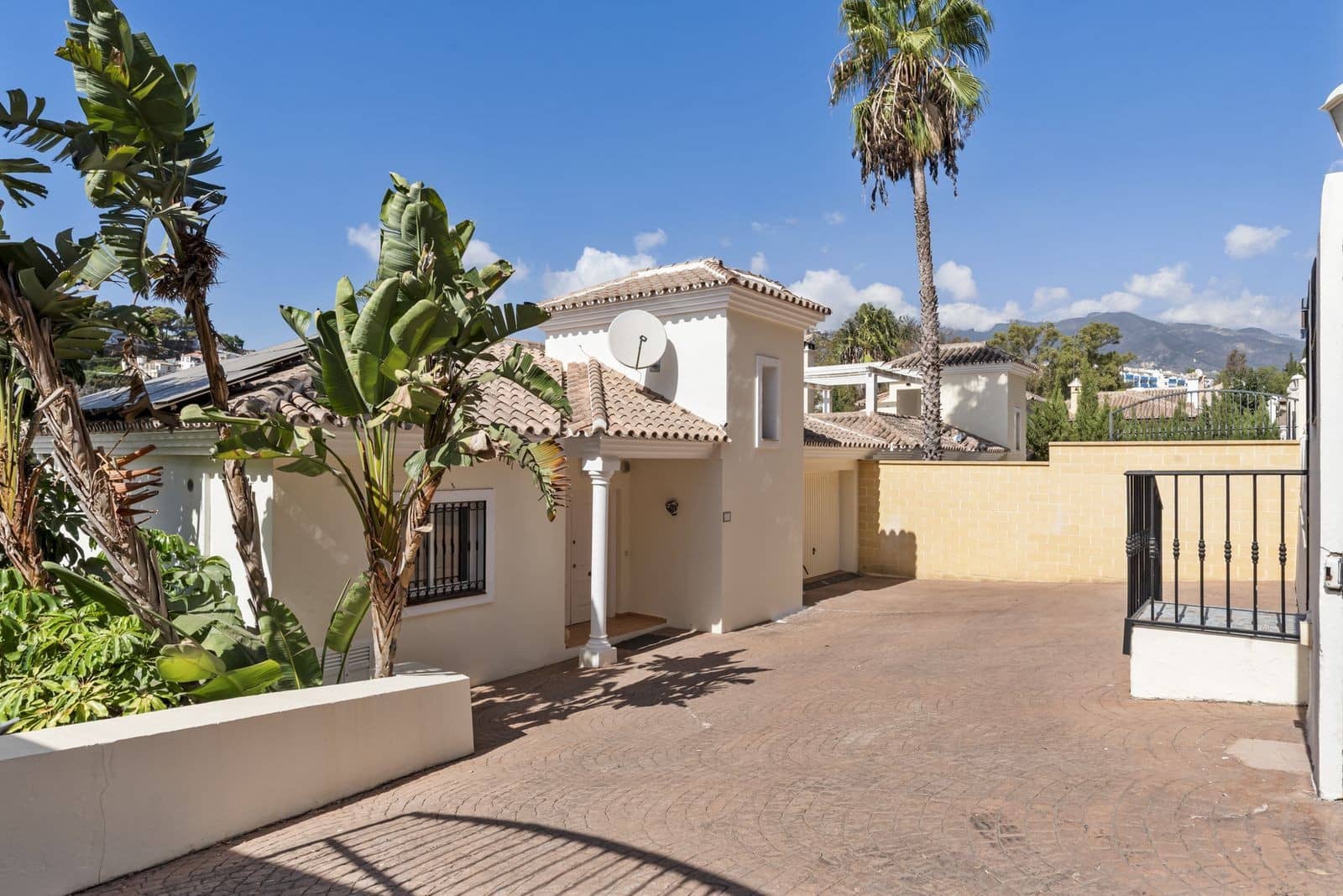 4 soveværelse Villa til salg i Campo Mijas med swimmingpool garage - € 1.295.000 (Ref: 9367177)