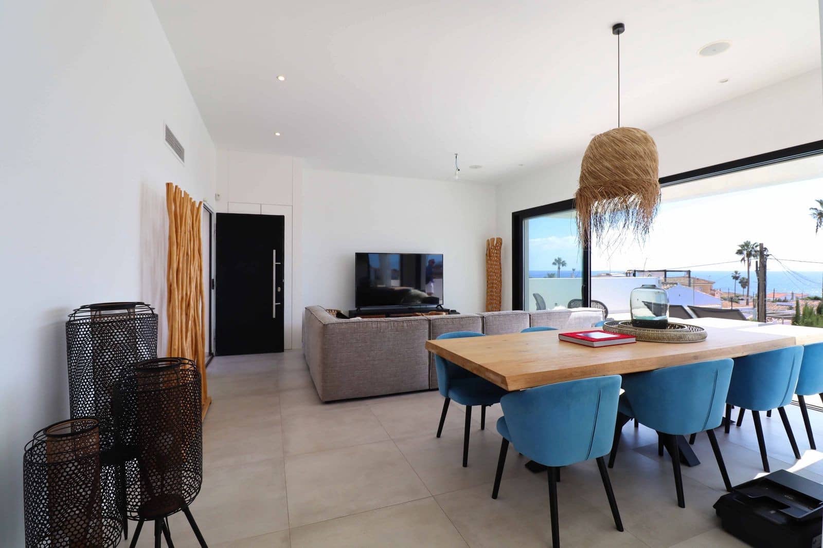 5 soverom Villa til salgs i El Chaparral med svømmebasseng garasje - € 1 450 000 (Ref: 9395826)