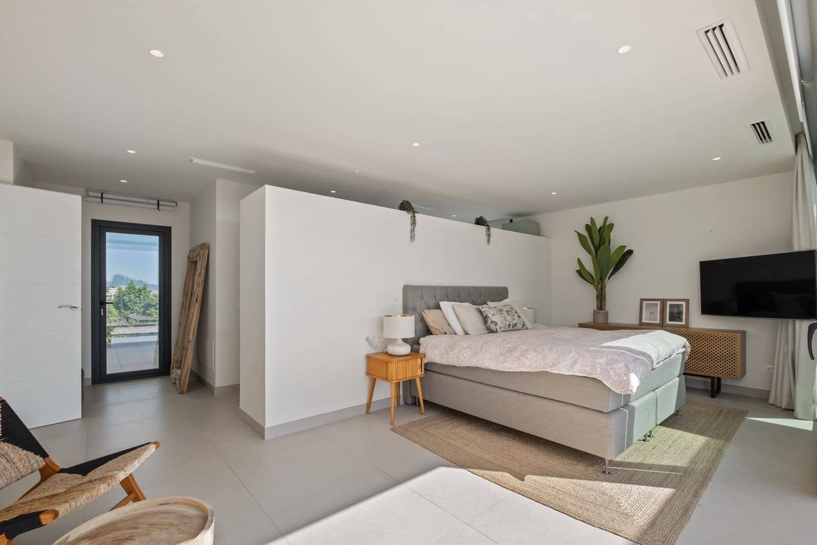 Chalet de 4 habitaciones en Riviera del Sol en venta con piscina garaje - 1.970.000 € (Ref: 9395827)