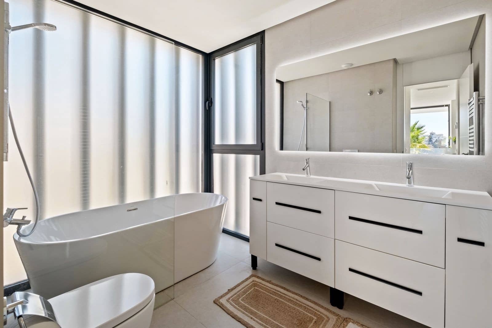 Chalet de 4 habitaciones en Riviera del Sol en venta con piscina garaje - 1.970.000 € (Ref: 9395827)