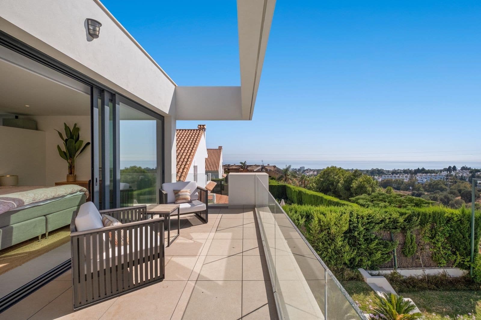 Chalet de 4 habitaciones en Riviera del Sol en venta con piscina garaje - 1.970.000 € (Ref: 9395827)