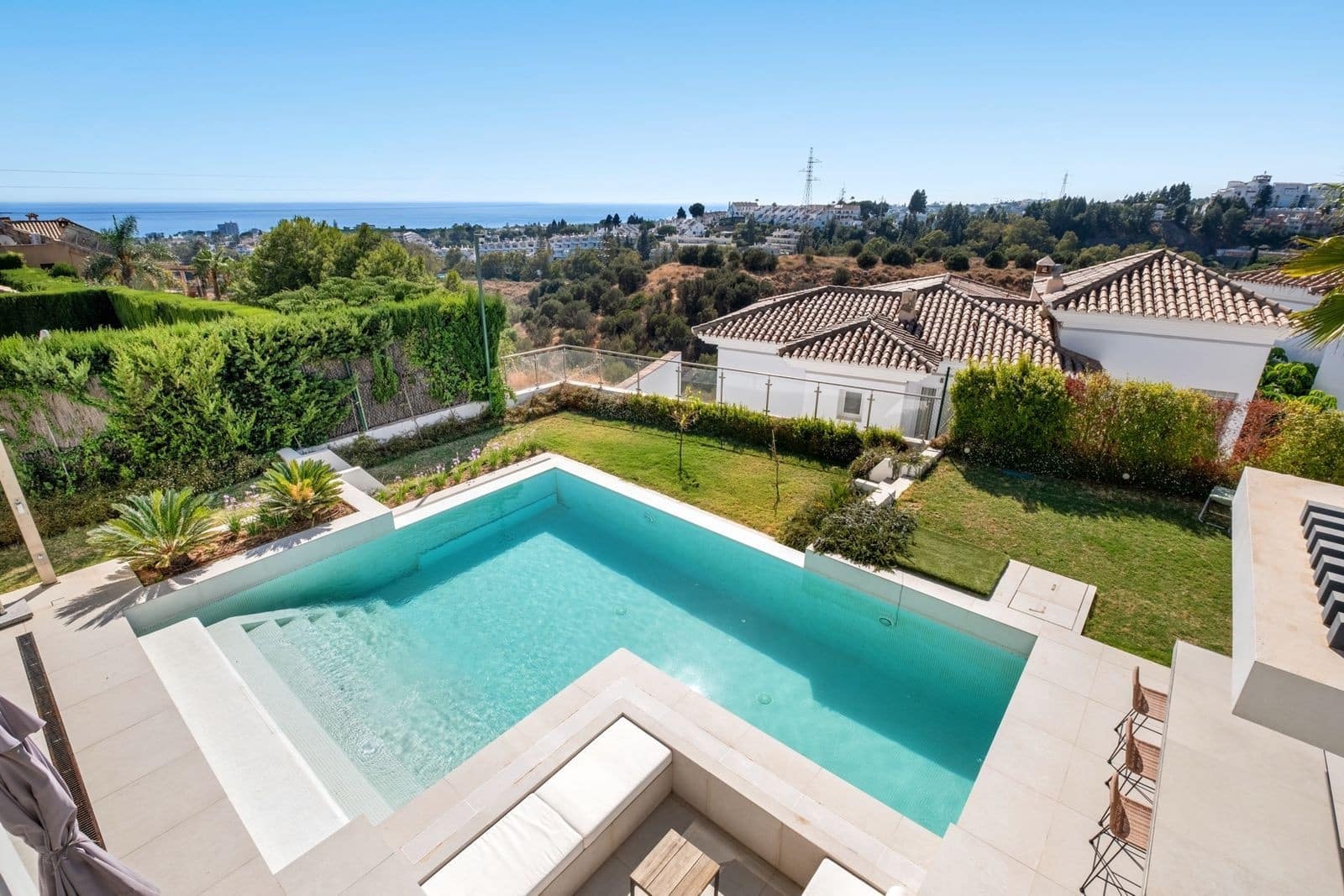 Chalet de 4 habitaciones en Riviera del Sol en venta con piscina garaje - 1.970.000 € (Ref: 9395827)