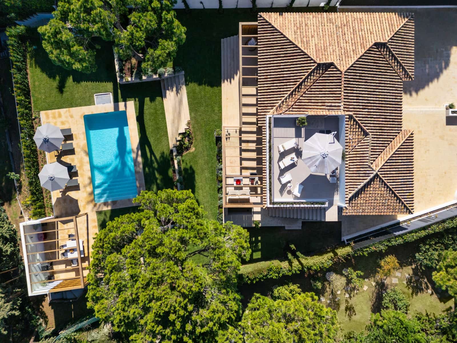 4 sovrum Villa till salu i Marbella med pool garage - 3 195 000 € (Ref: 9400654)