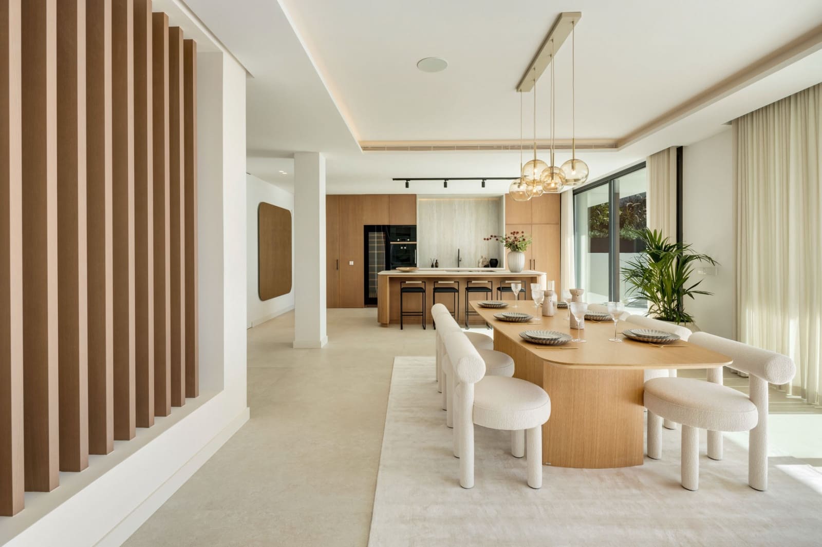 5 bedroom Villa for sale in Marbella with pool garage - € 4,750,000 (Ref: 9400659)