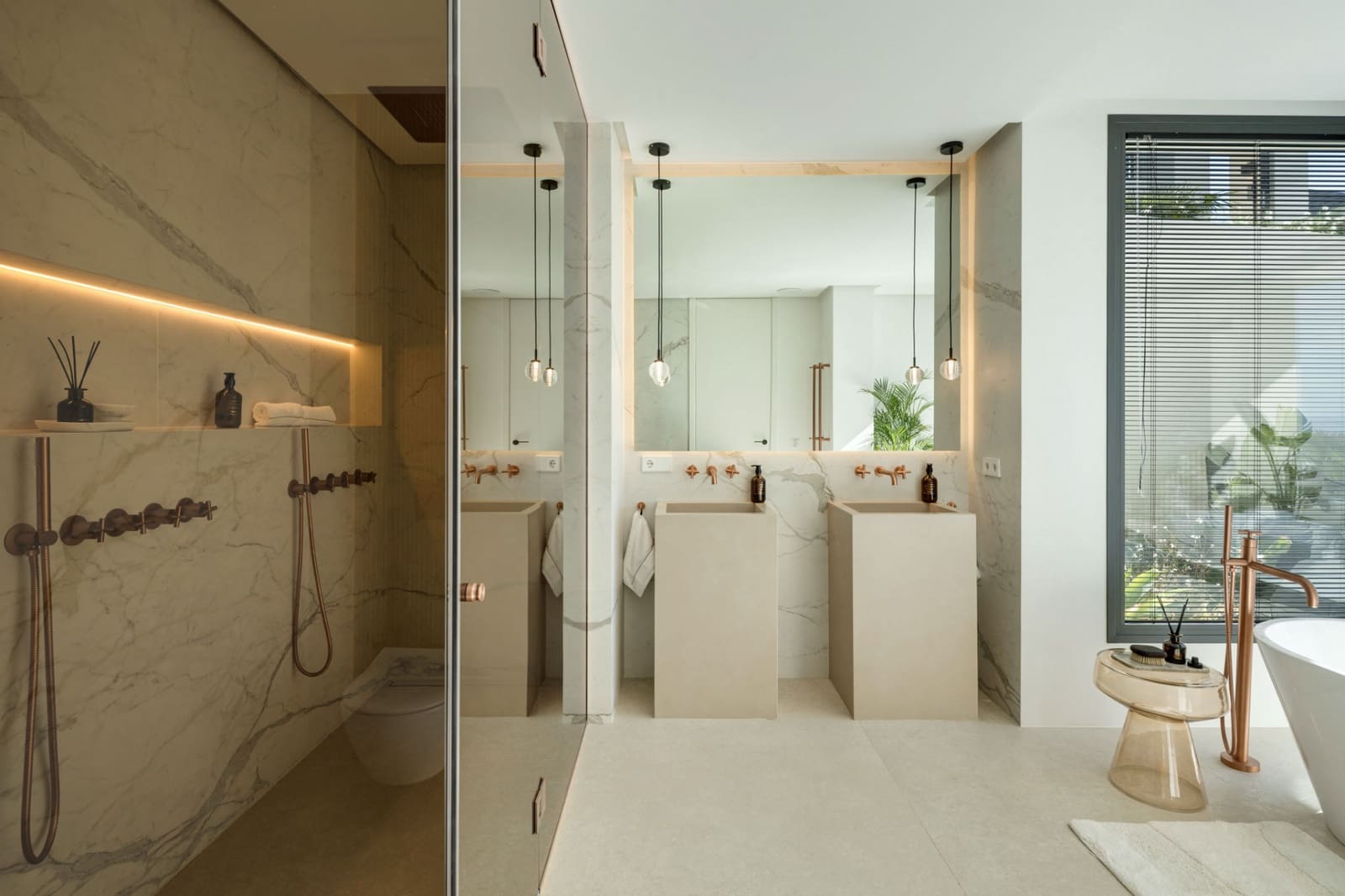 5 bedroom Villa for sale in Marbella with pool garage - € 4,750,000 (Ref: 9400659)