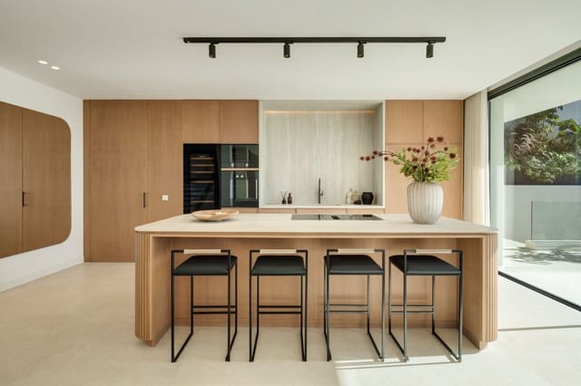 5 sypialnia Willa na sprzedaż w Marbella z basenem garażem - 4 750 000 € (Ref: 9400659)