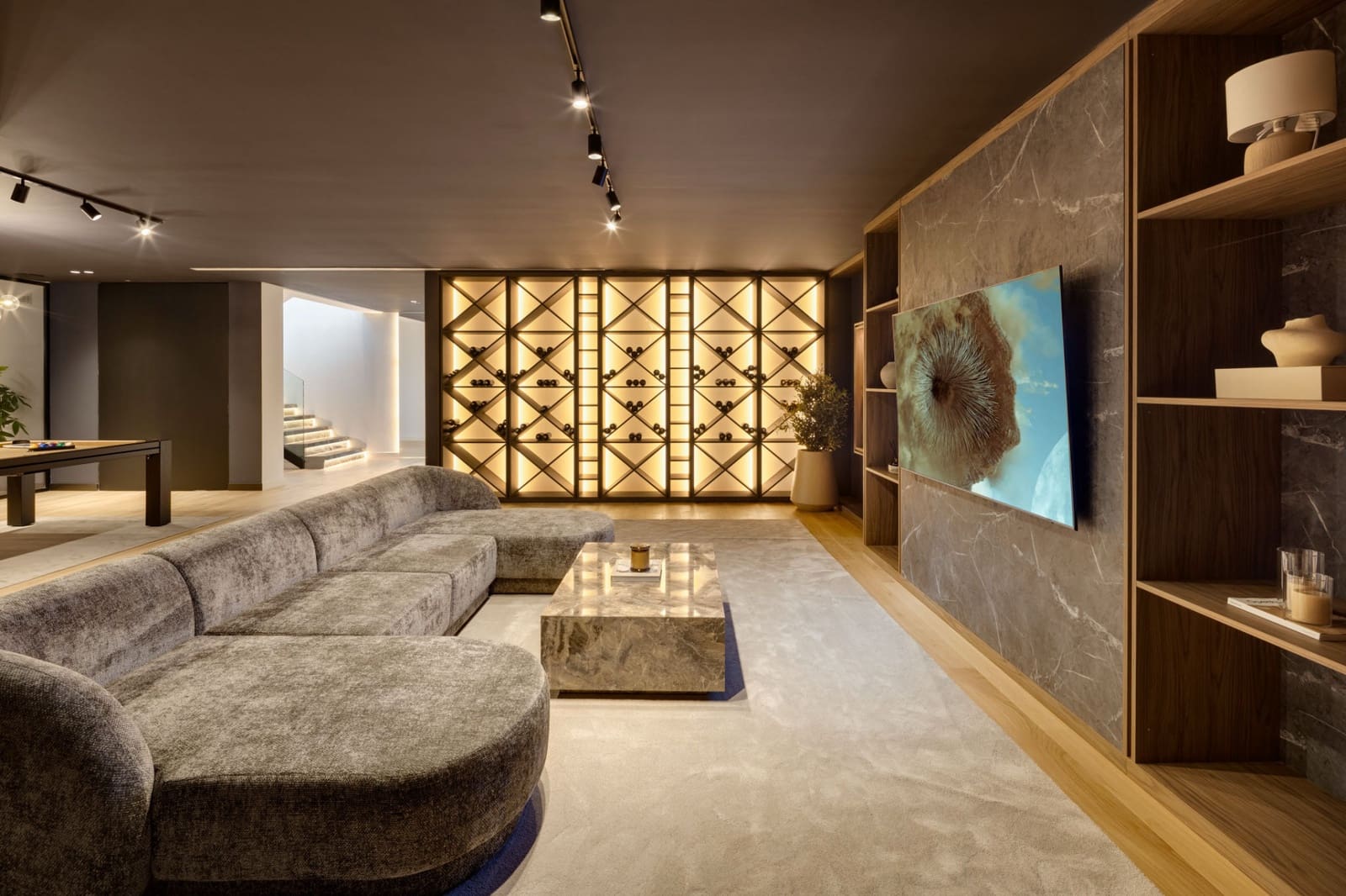 5 bedroom Villa for sale in Marbella with pool garage - € 4,750,000 (Ref: 9400659)