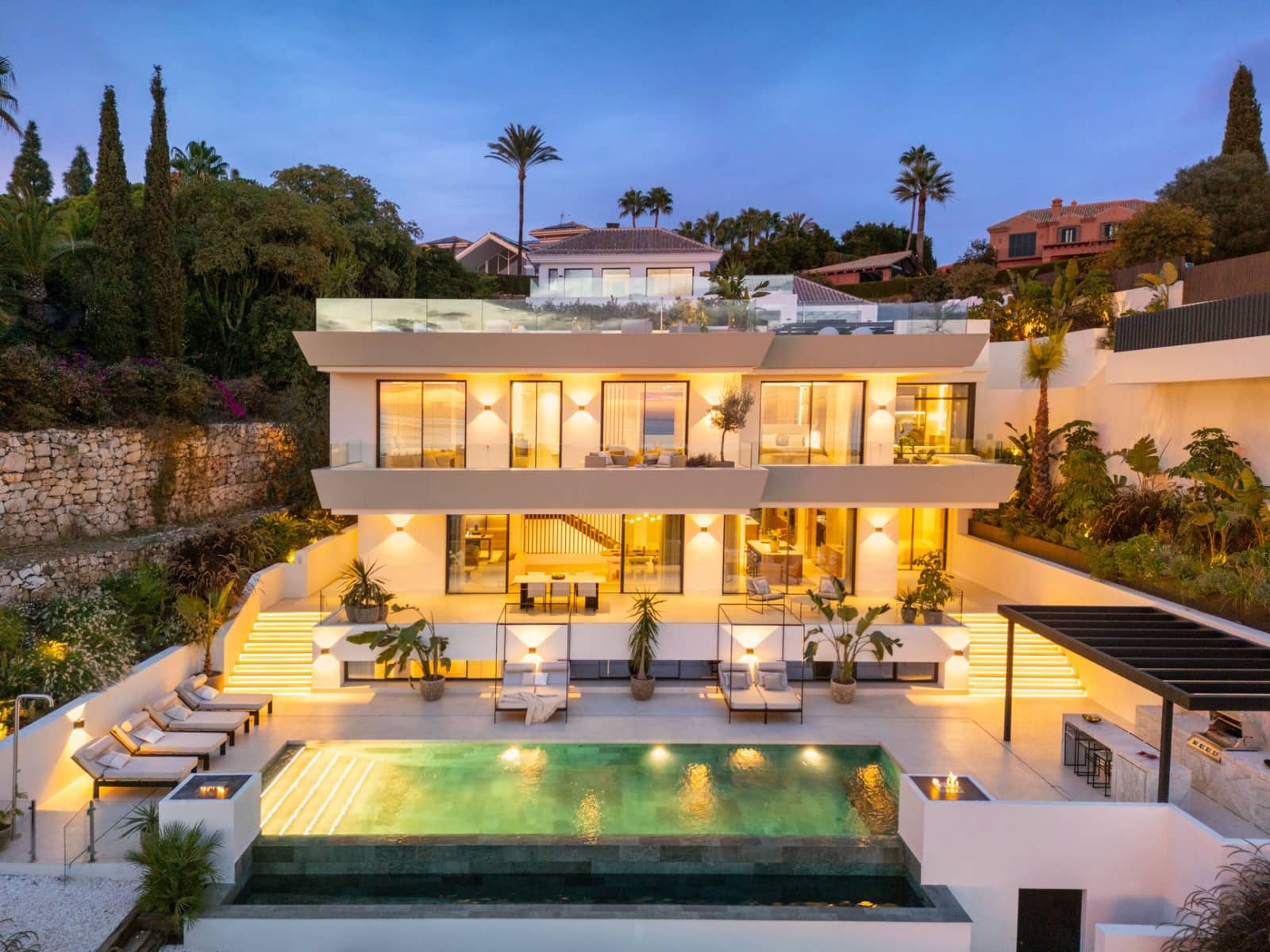 5 soverom Villa til salgs i Marbella med svømmebasseng garasje - € 4 750 000 (Ref: 9400659)