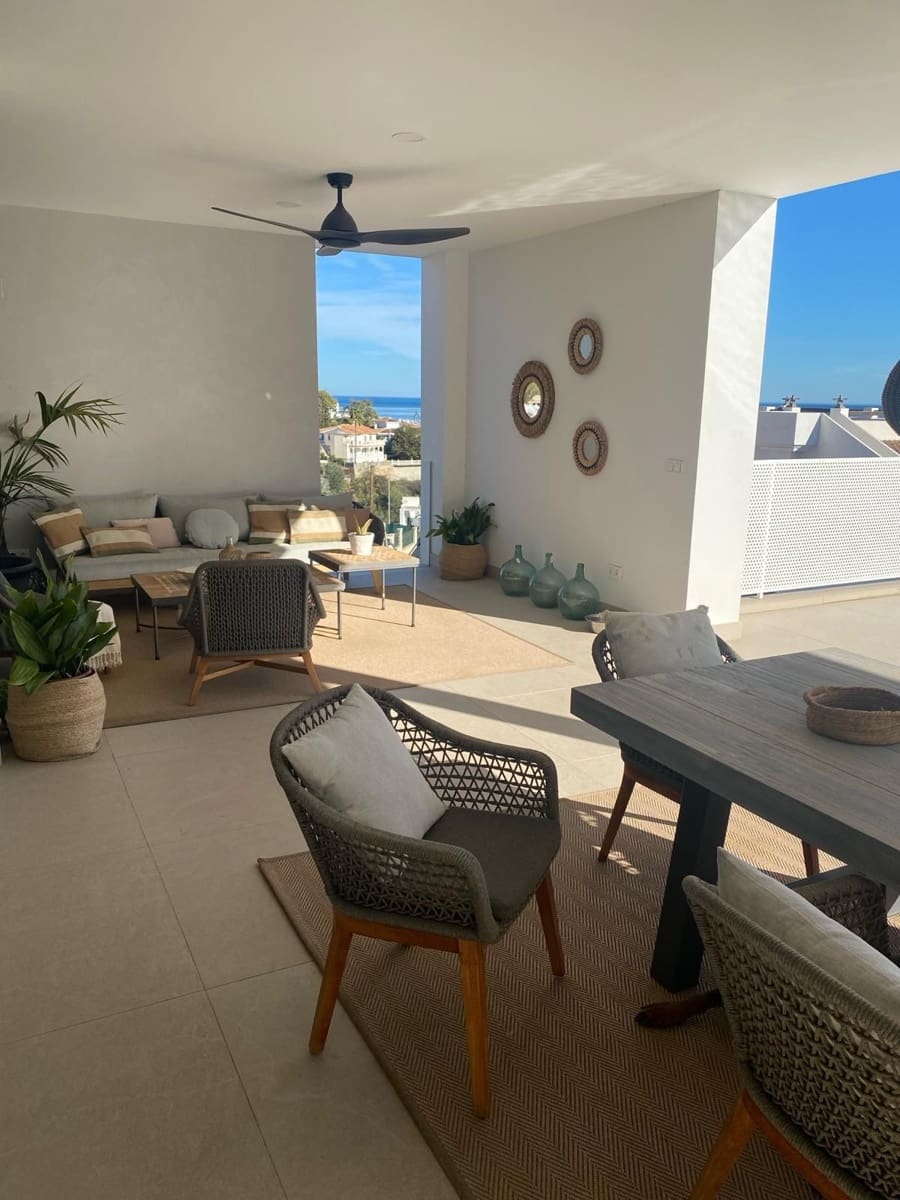 4 sypialnia Willa na sprzedaż w Benalmadena Costa z basenem garażem - 2 490 000 € (Ref: 9400661)