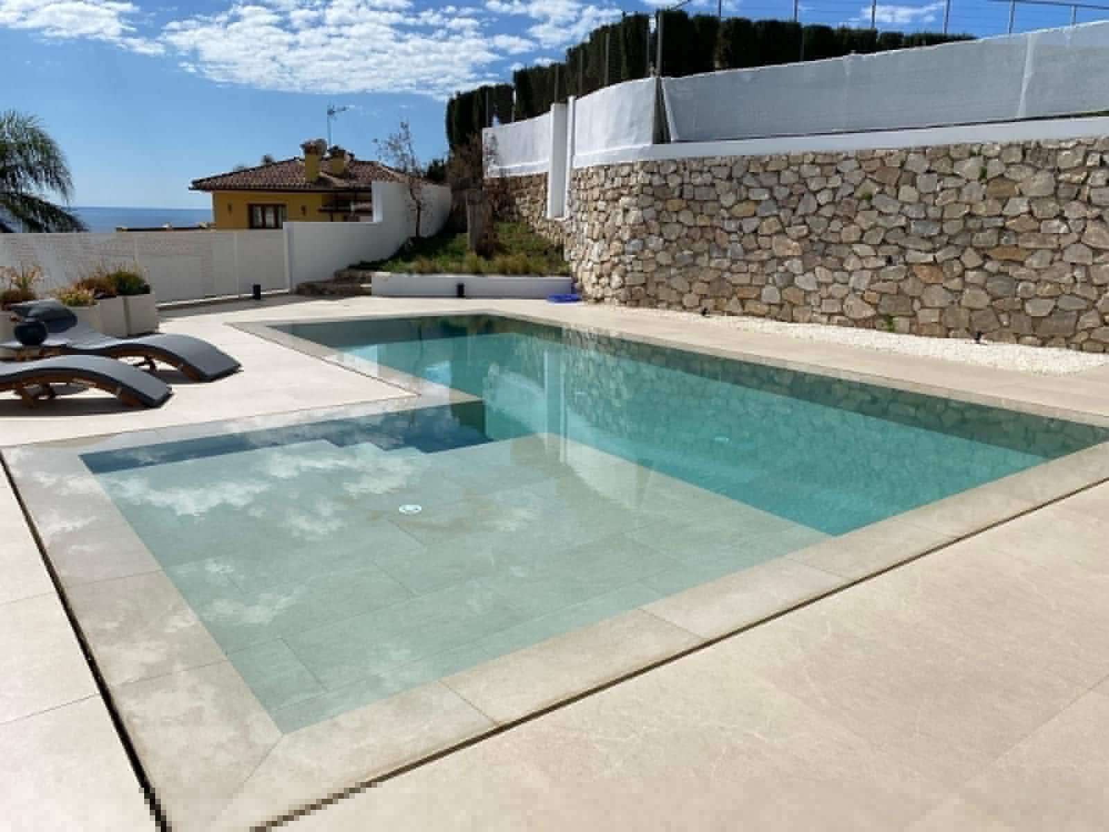 4 sypialnia Willa na sprzedaż w Benalmadena Costa z basenem garażem - 2 490 000 € (Ref: 9400661)