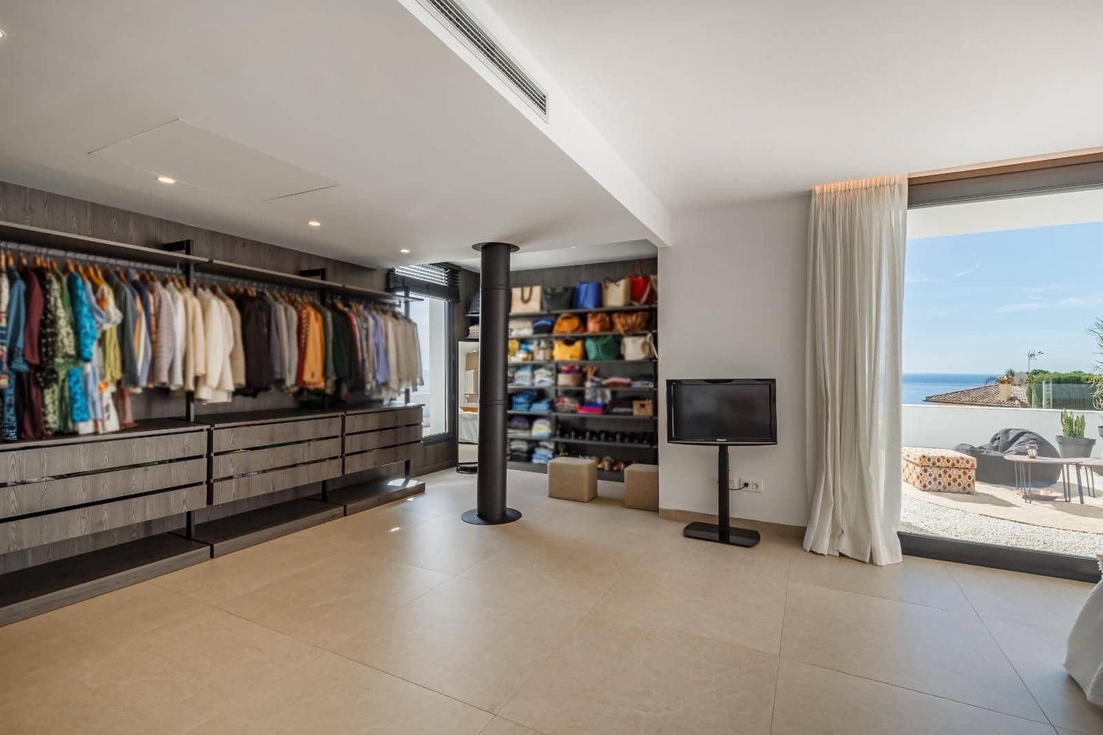 4 sypialnia Willa na sprzedaż w Benalmadena Costa z basenem garażem - 2 490 000 € (Ref: 9400661)