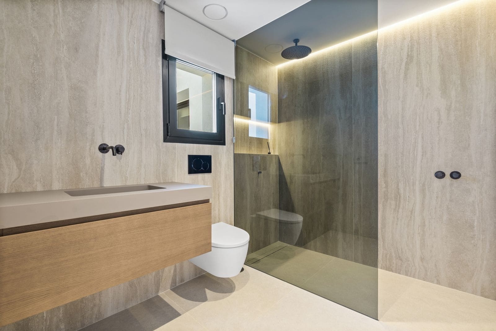 5 bedroom Villa for sale in Marbella with pool garage - € 3,895,000 (Ref: 9400662)