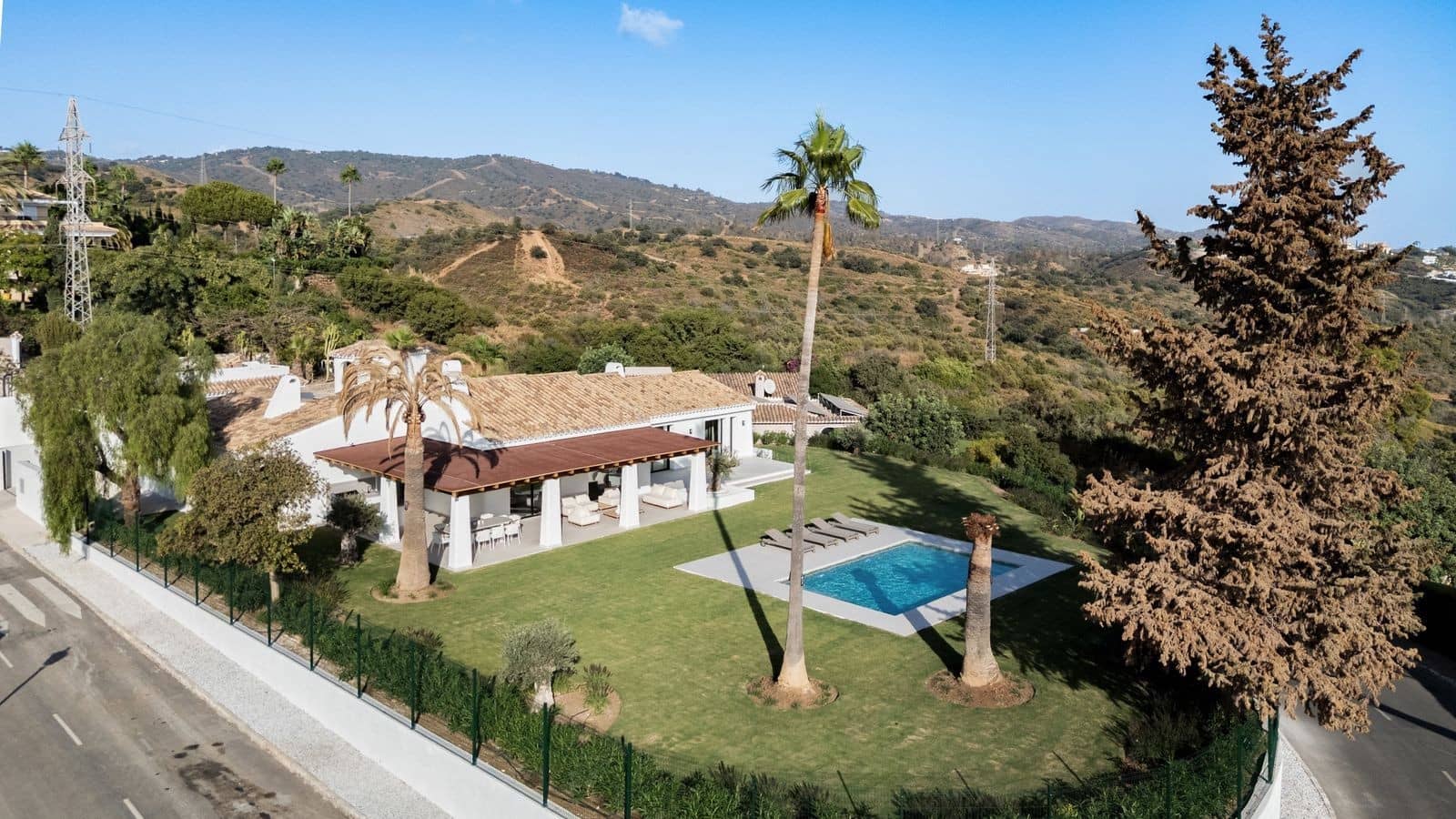 5 quarto Moradia para venda em Marbella com piscina garagem - 3 895 000 € (Ref: 9400662)