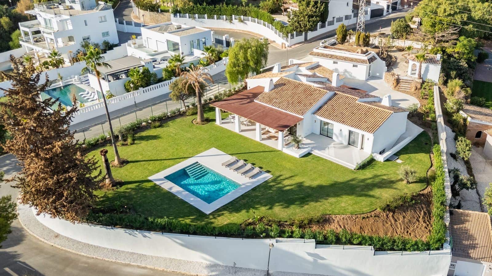 5 quarto Moradia para venda em Marbella com piscina garagem - 3 895 000 € (Ref: 9400662)