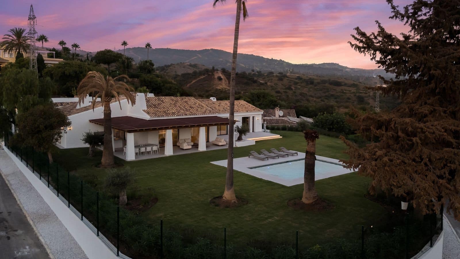 5 quarto Moradia para venda em Marbella com piscina garagem - 3 895 000 € (Ref: 9400662)