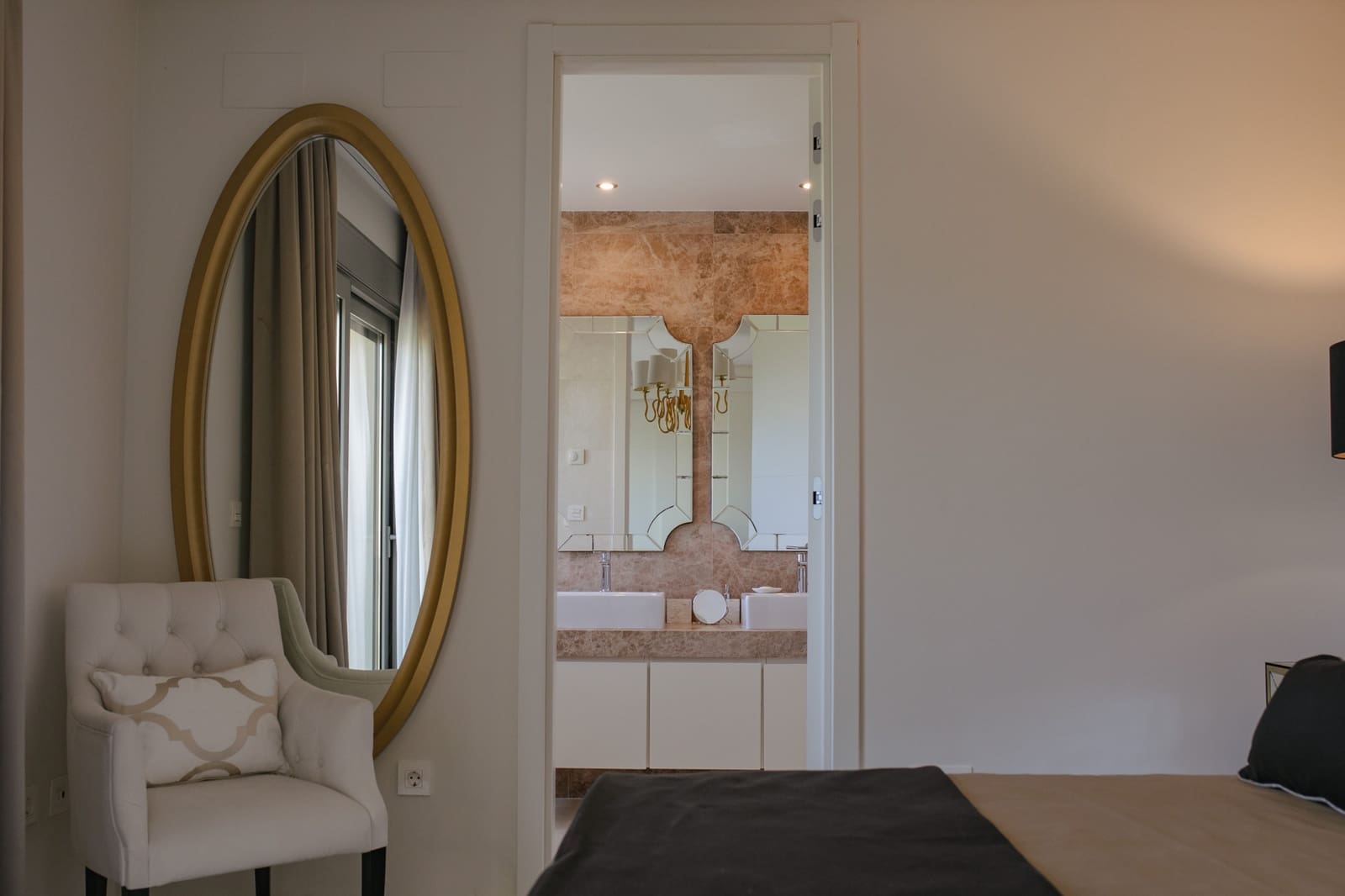 5 bedroom Villa for sale in Marbella with pool garage - € 3,950,000 (Ref: 9406349)