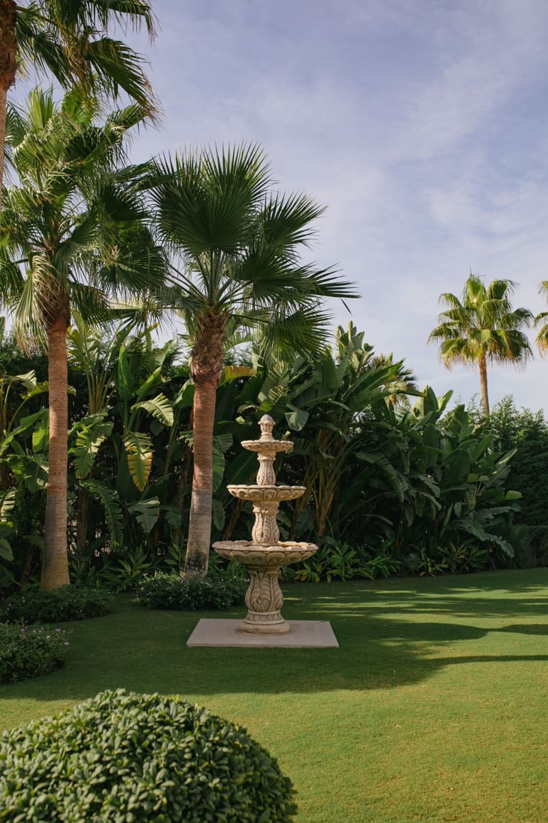 5 bedroom Villa for sale in Marbella with pool garage - € 3,950,000 (Ref: 9406349)